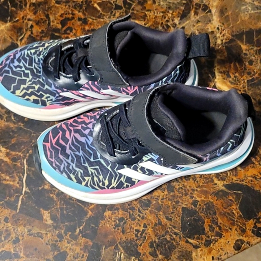Adidas Black and Blue Sneakers Modern Street-Style - Picture 3 of 5